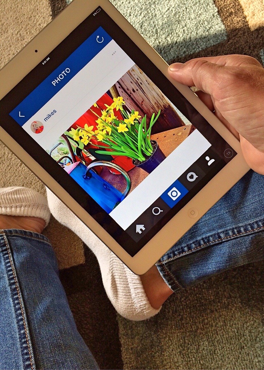 ipad, instagram, internet, digital, social, technology, online, brown technology, brown online, brown internet, brown social, ipad, ipad, ipad, ipad, ipad, instagram, instagram, instagram, instagram, instagram, internet